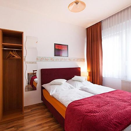 Pension Jasmin Pforzheim Luaran gambar