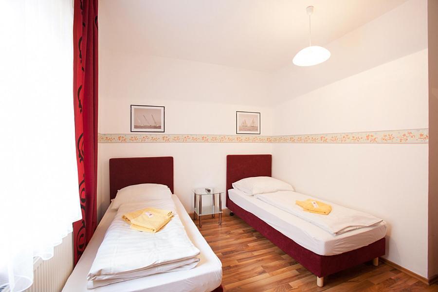 Pension Jasmin Pforzheim Luaran gambar